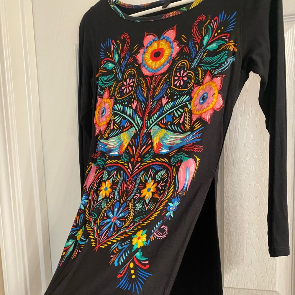 Tunic - Picture 3 of 4